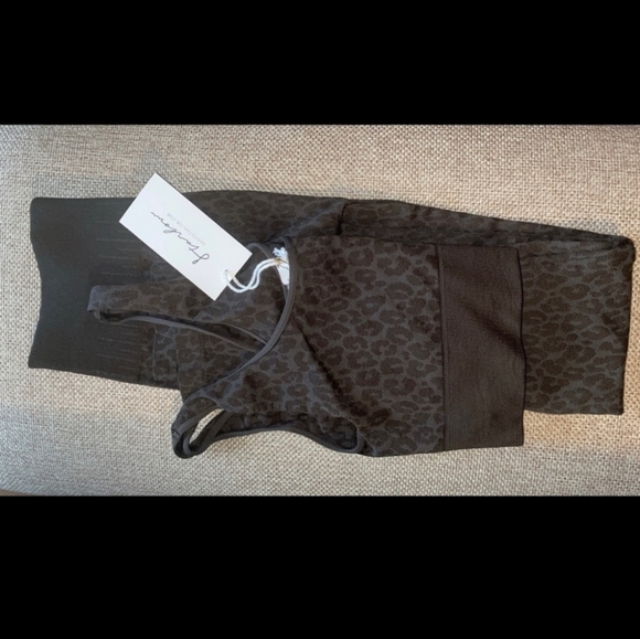 Workout set - Picture 1 of 2